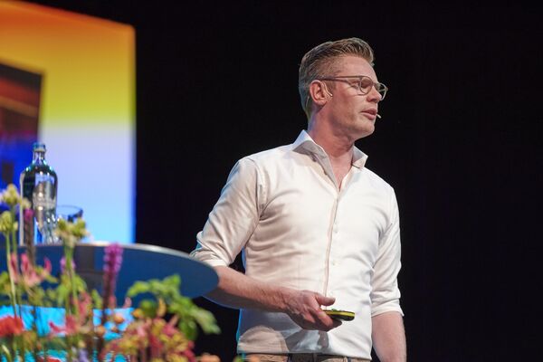 Happy Business Symposium