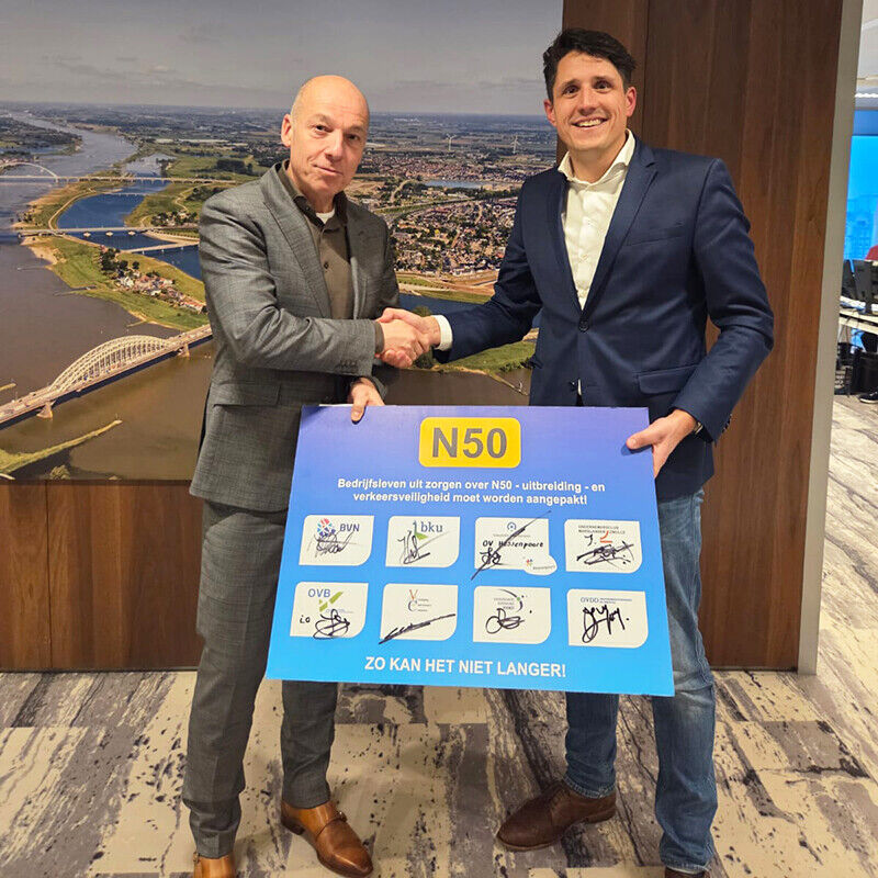 overhandiging-petitie-minister